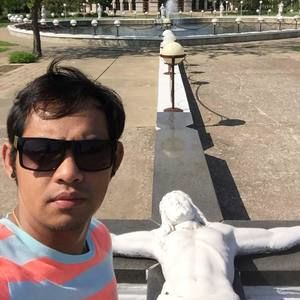 Meet your Posher, Junrey